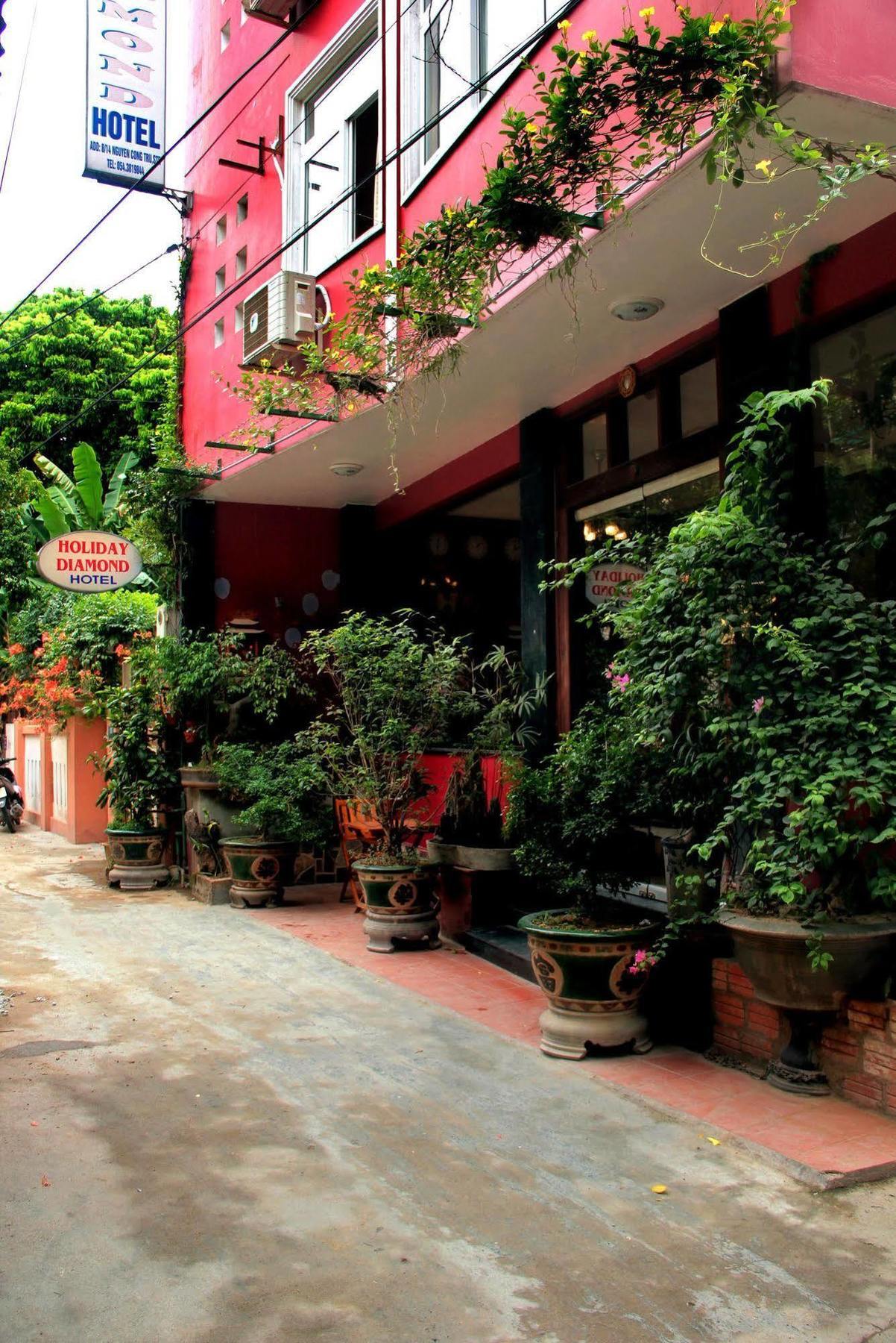 Holiday Diamond Hotel Hué Extérieur photo