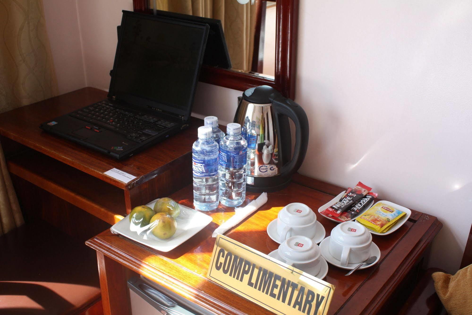 Holiday Diamond Hotel Hué Extérieur photo