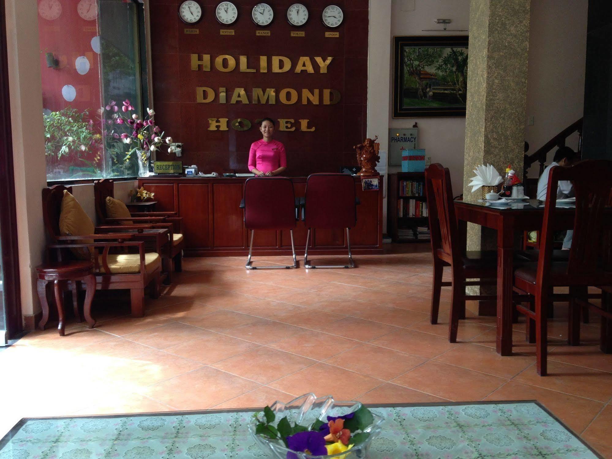 Holiday Diamond Hotel Hué Extérieur photo