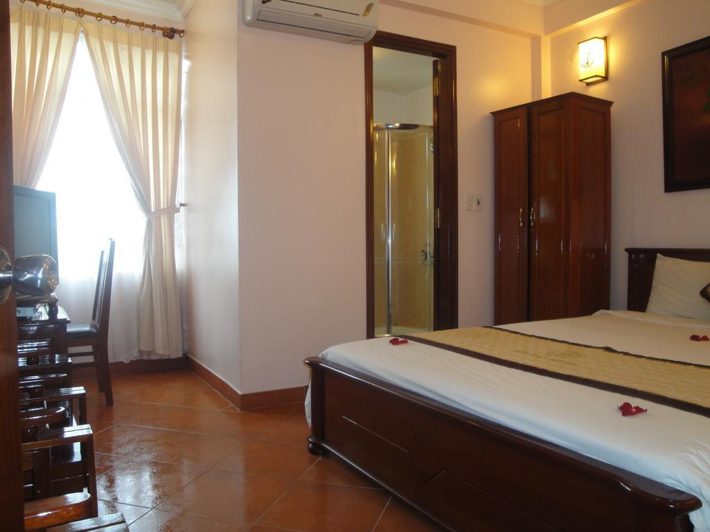 Holiday Diamond Hotel Hué Extérieur photo