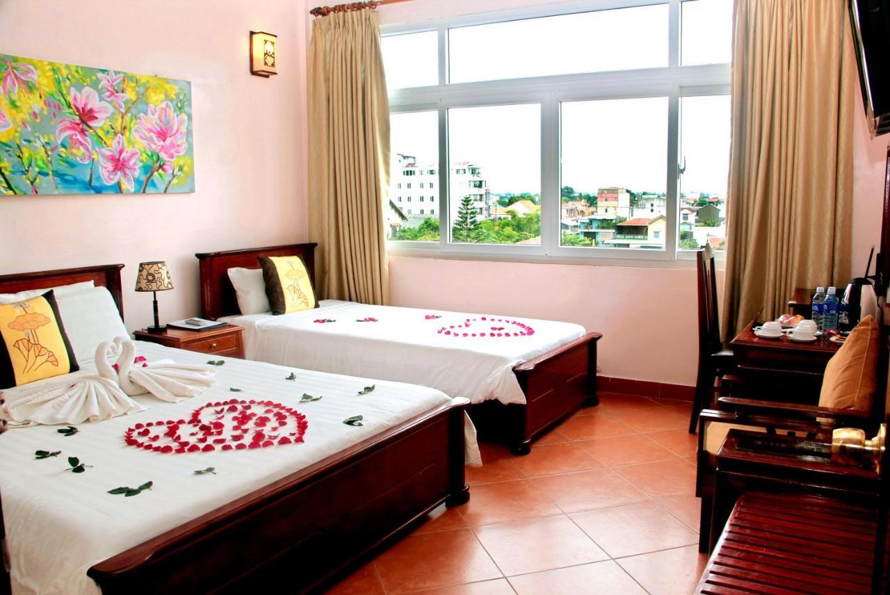 Holiday Diamond Hotel Hué Extérieur photo